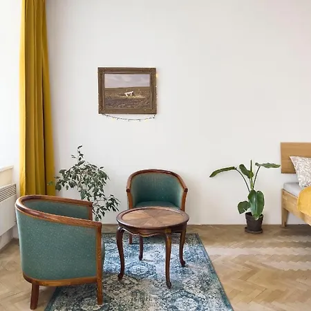 Апартаменты Green Land In The City Center *